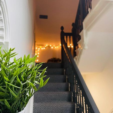 Woodford Hotel Лондон Екстериор снимка