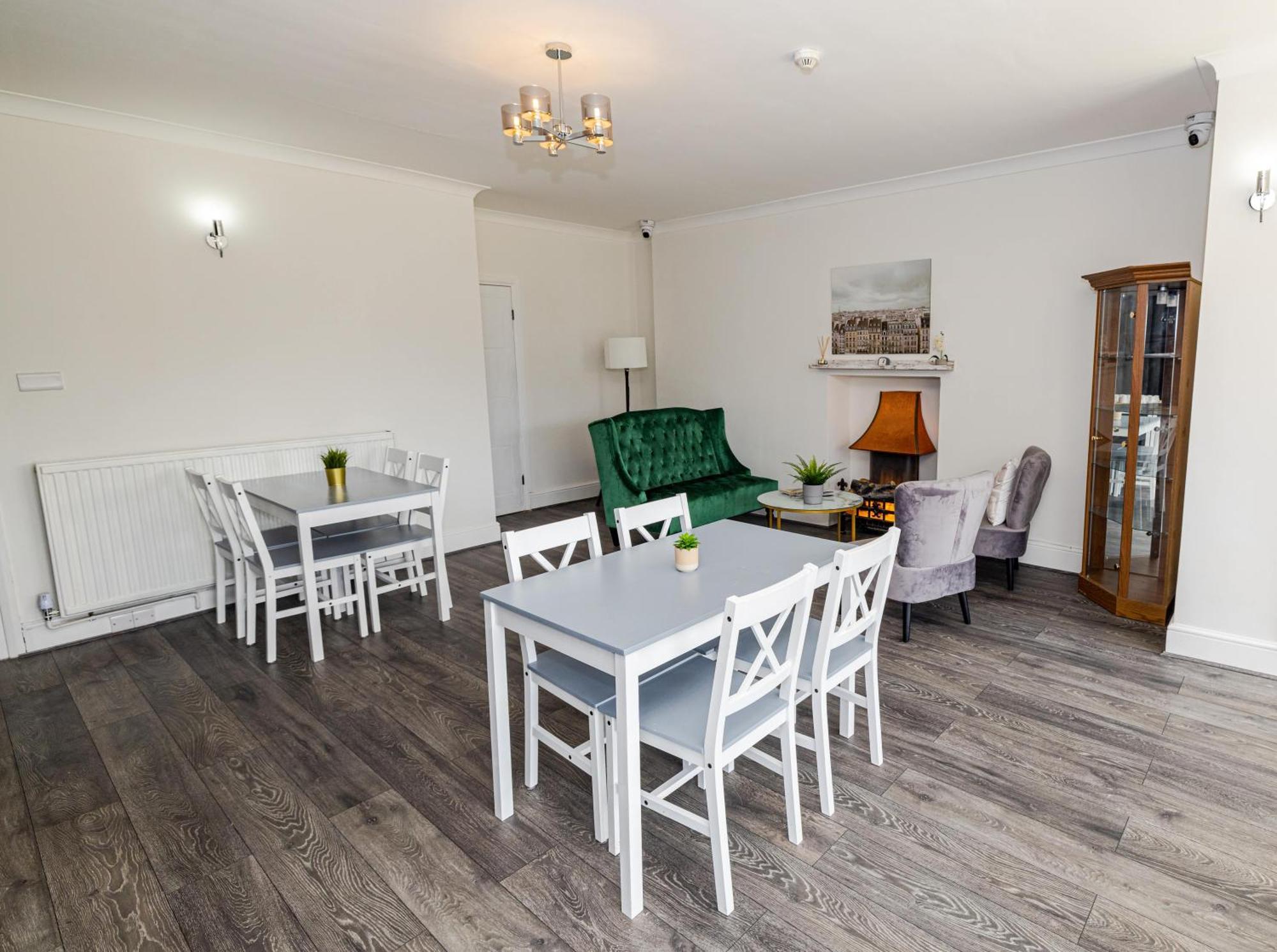 Woodford Hotel Лондон Екстериор снимка